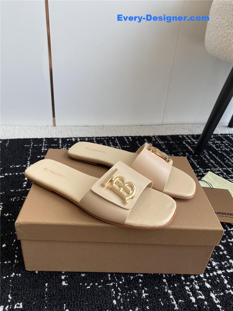 Bv*b*rry new slippers