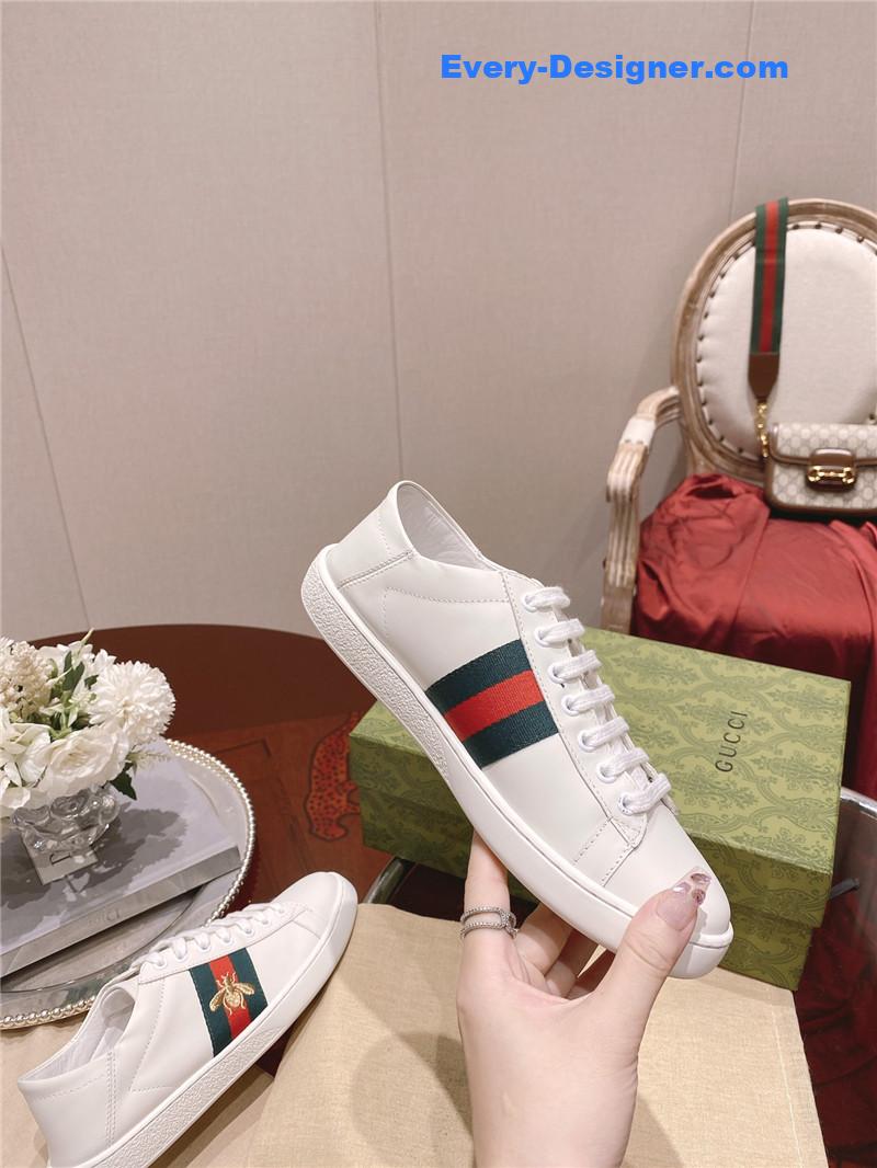 Gvc*1 classic sports lace-up white shoes