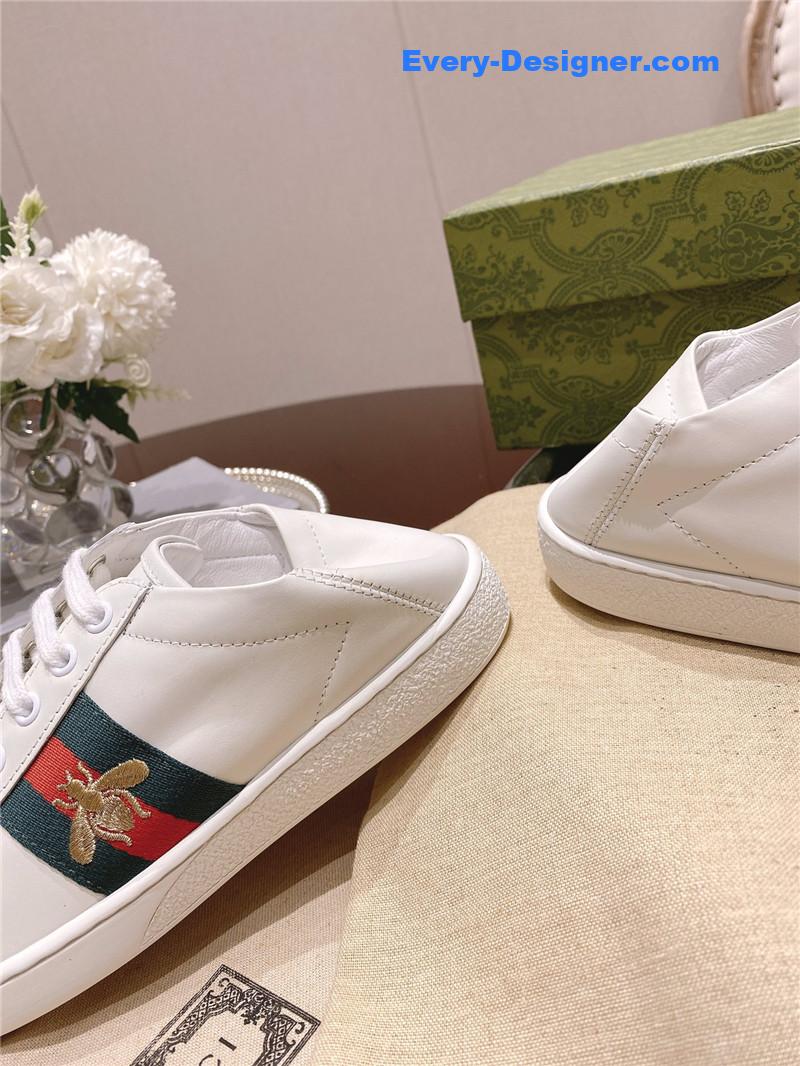 Gvc*1 classic sports lace-up white shoes