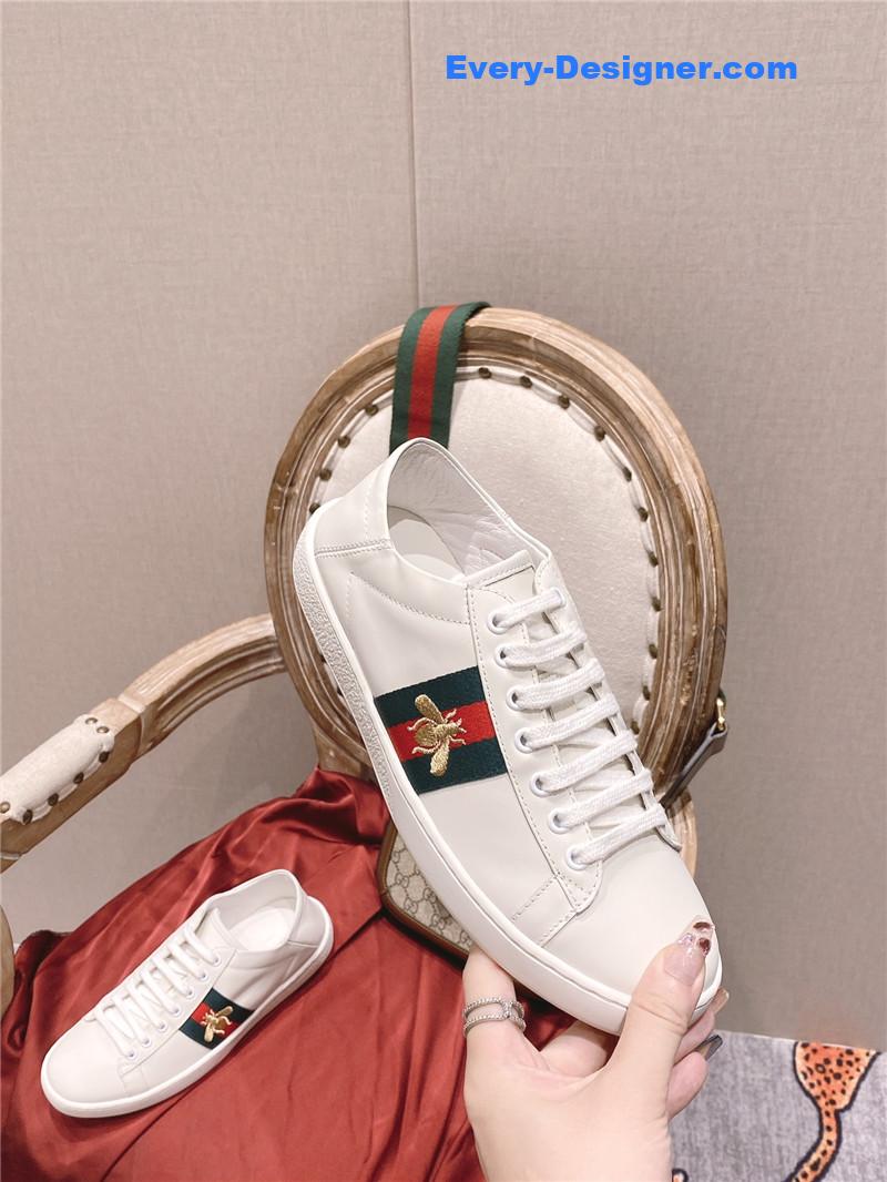 Gvc*1 classic sports lace-up white shoes