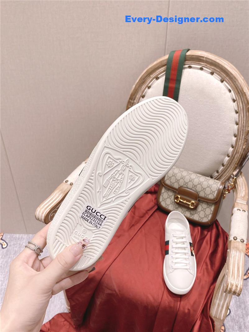 Gvc*1 classic sports lace-up white shoes