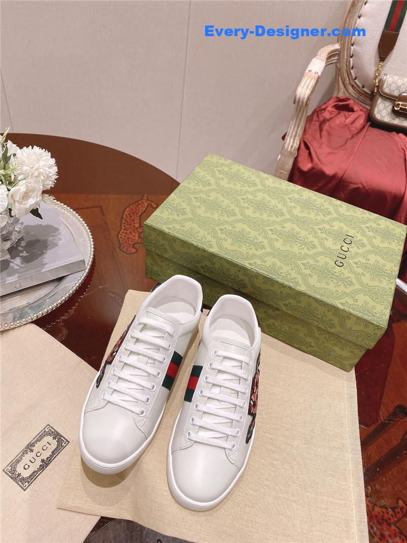 Gvc*1 classic sports lace-up white shoes