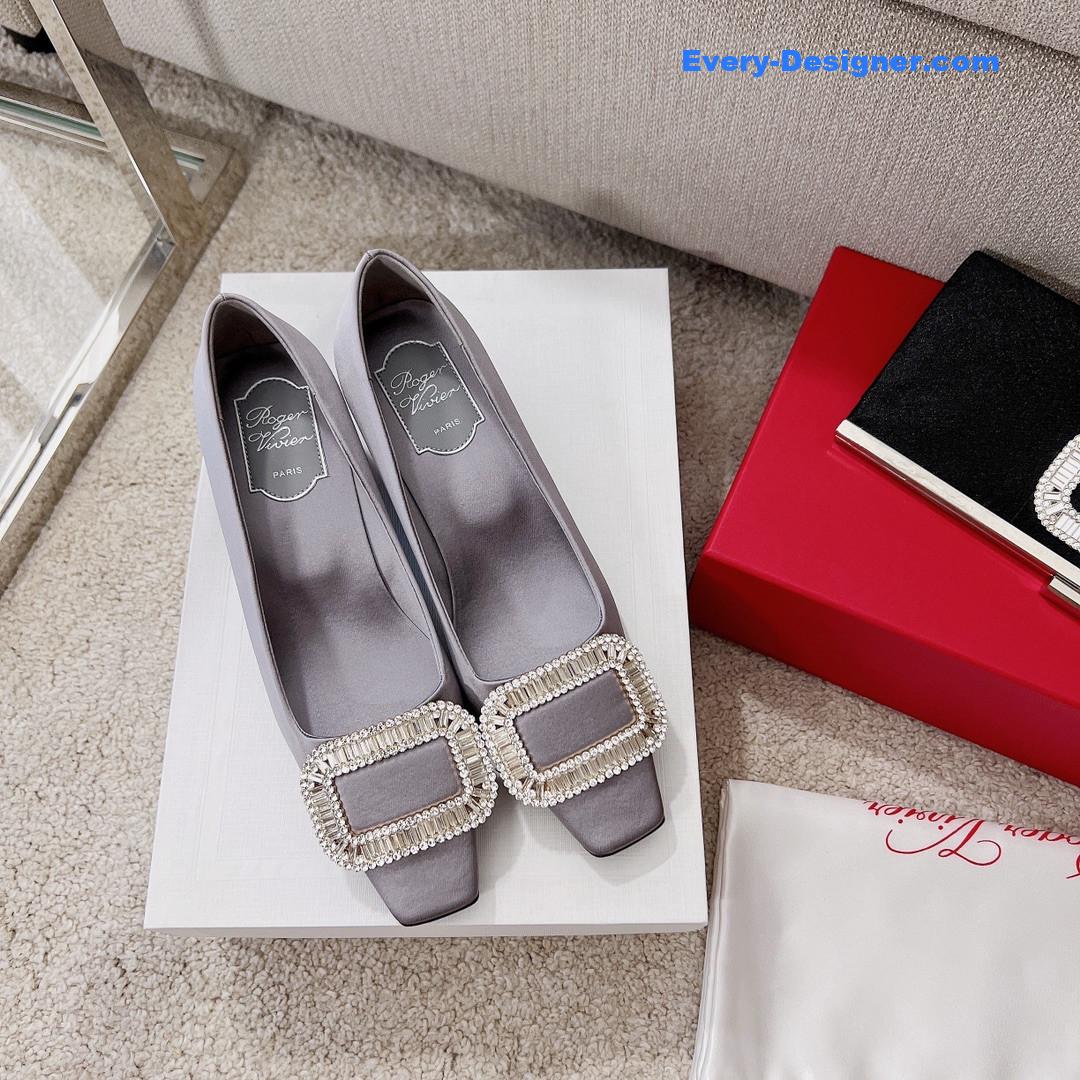roger u1u1er silk d1am0nd buckle square heel shoes