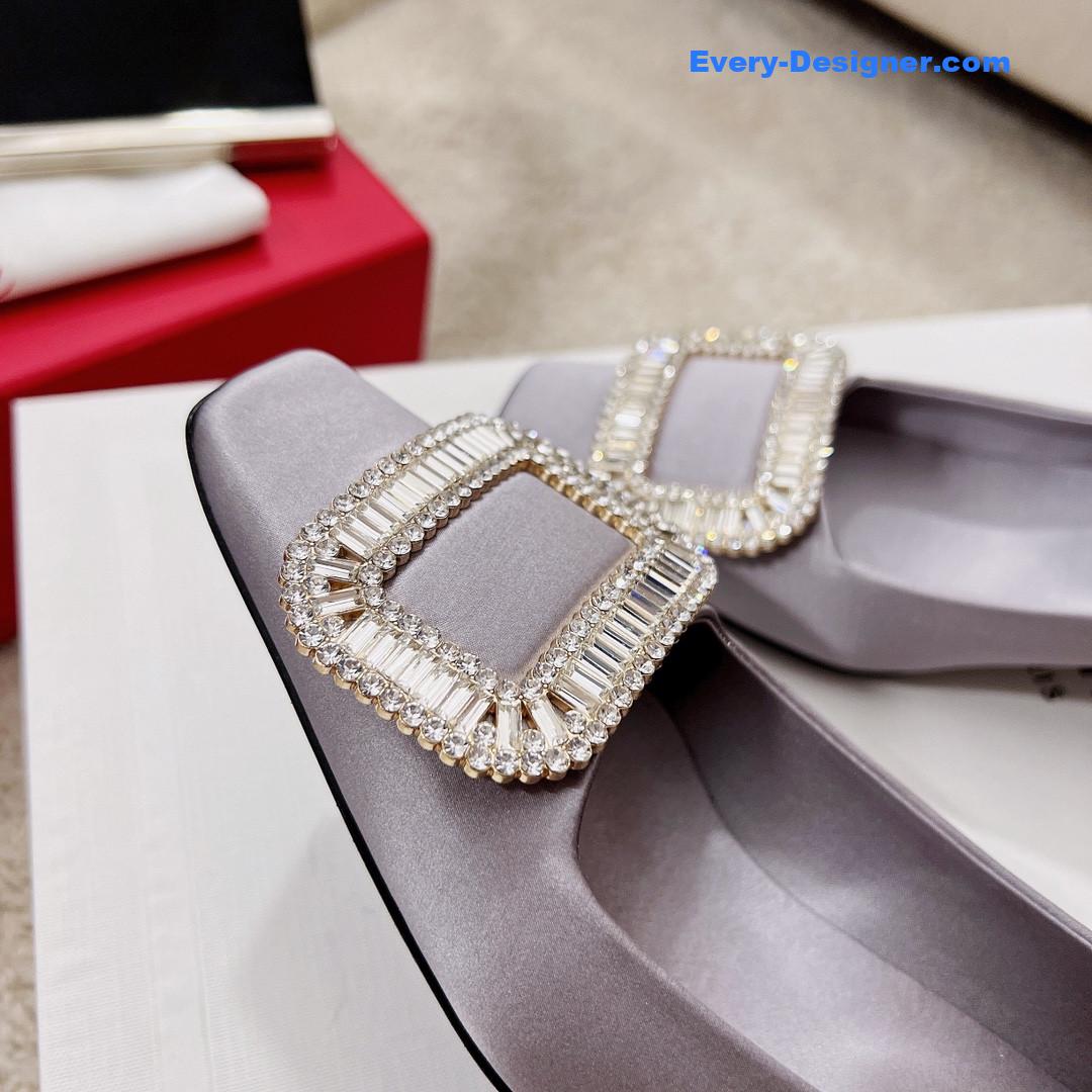 roger u1u1er silk d1am0nd buckle square heel shoes