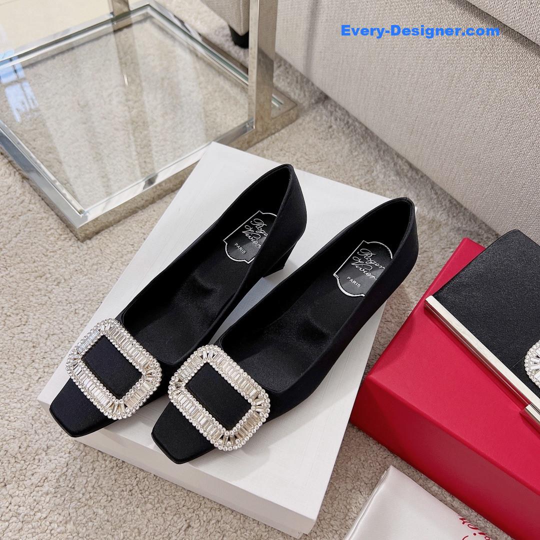 roger u1u1er silk d1am0nd buckle square heel shoes