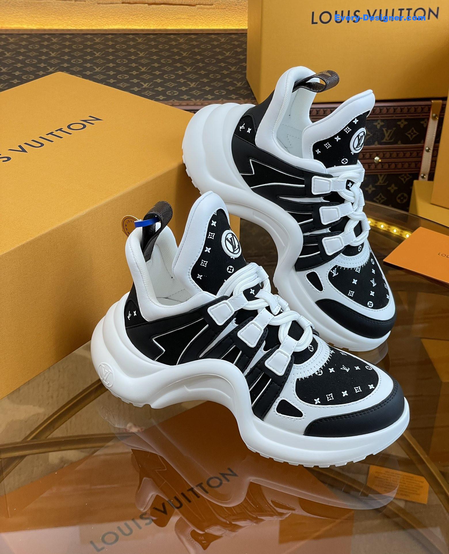 l0vis Vvtt0n lv hardware casual sports daddy shoes