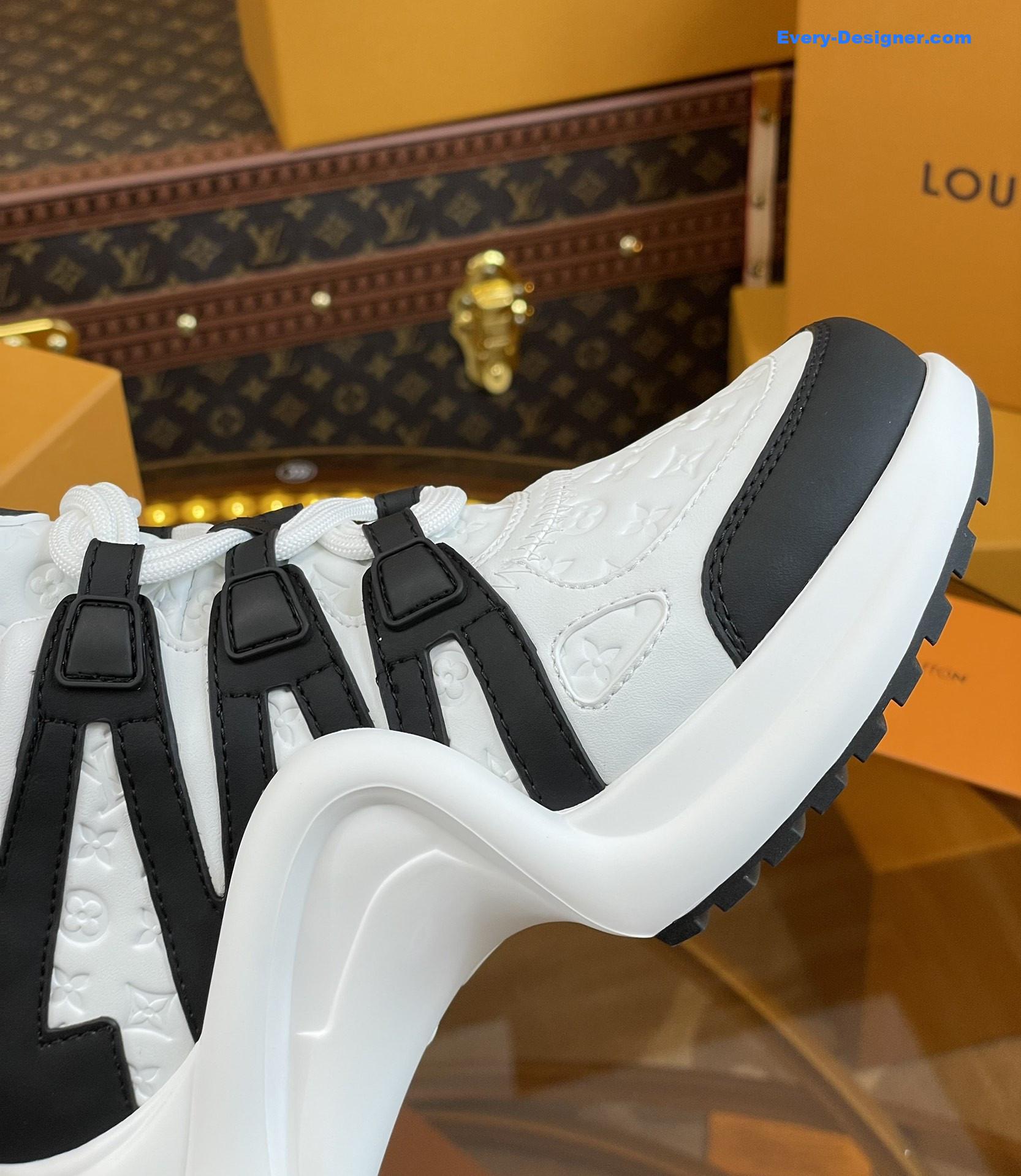l0vis Vvtt0n lv hardware casual sports daddy shoes