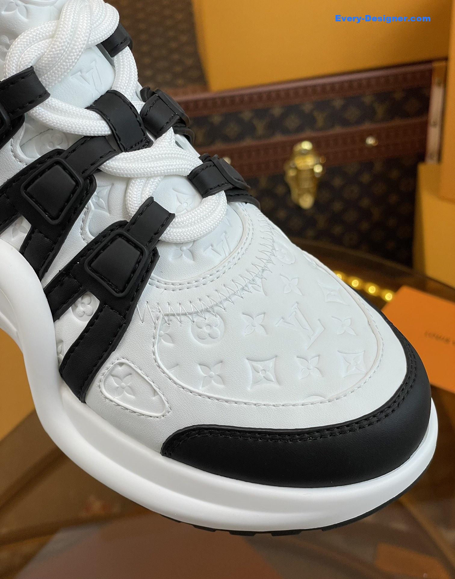 l0vis Vvtt0n lv hardware casual sports daddy shoes