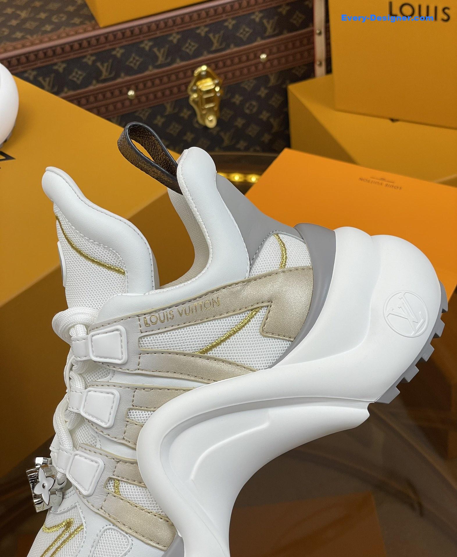 l0vis Vvtt0n lv hardware casual sports daddy shoes