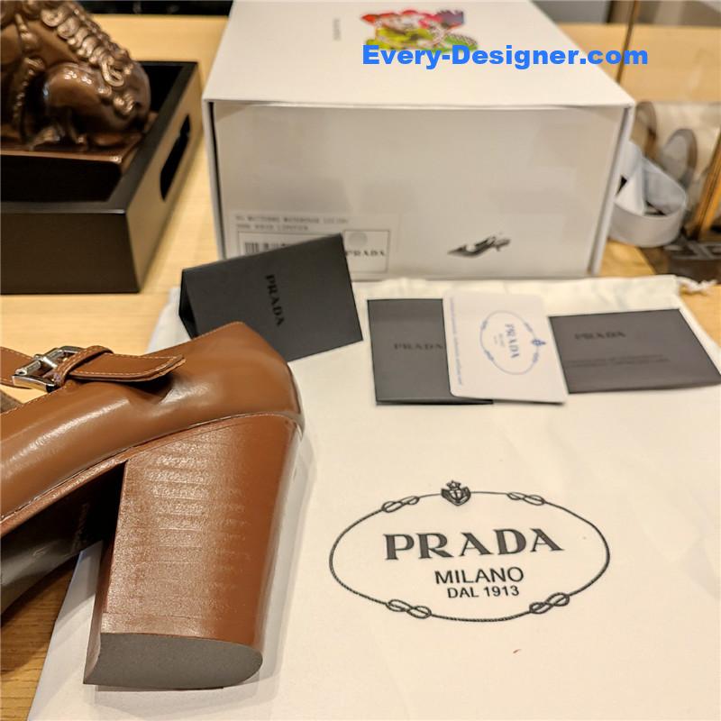 Pra*a wedge shoes
