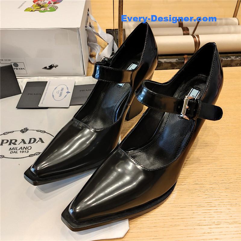 Pra*a wedge shoes