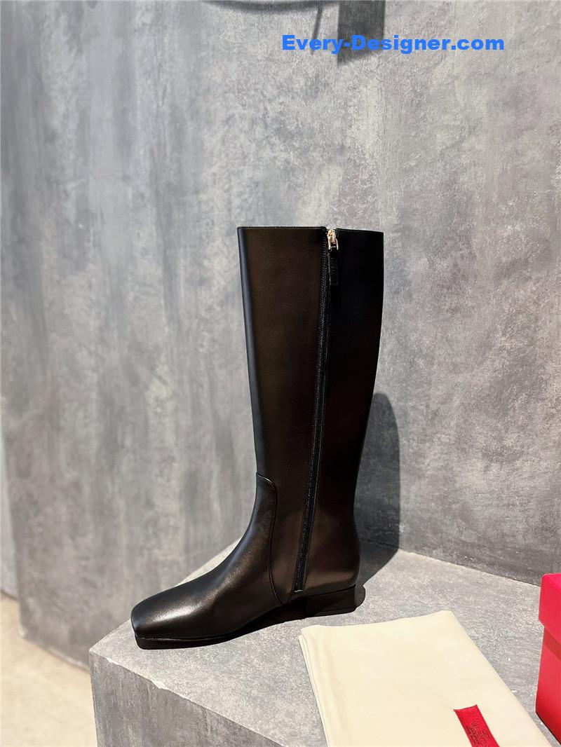 Va1e*ntin0 leather outsole mid boots