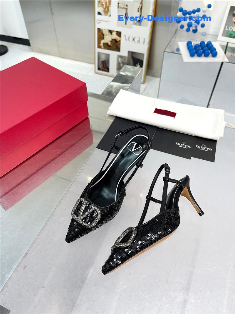 Va1e*ntin0 classic sandals in sequined version with v buckle