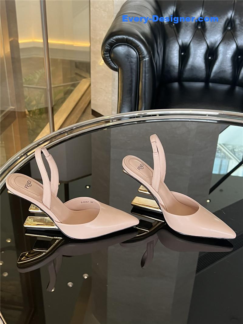 F**di f-shaped three-dimensional heel pumps