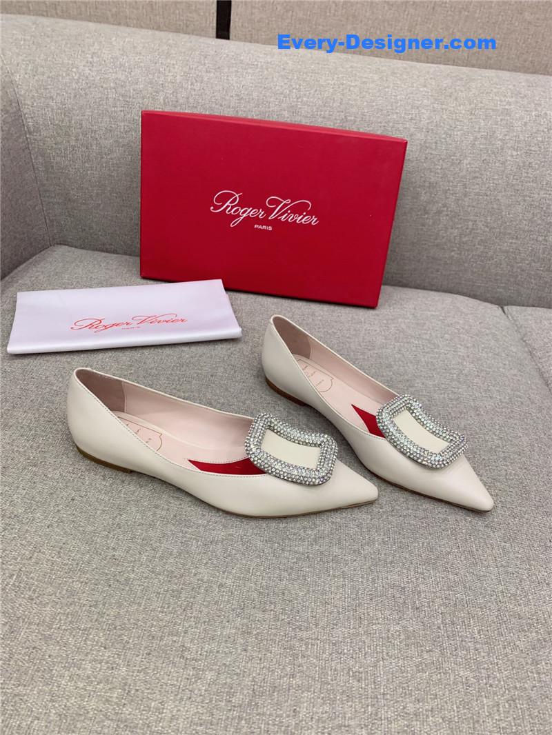 roger u1u1er classic d1am0nd buckle silk pumps