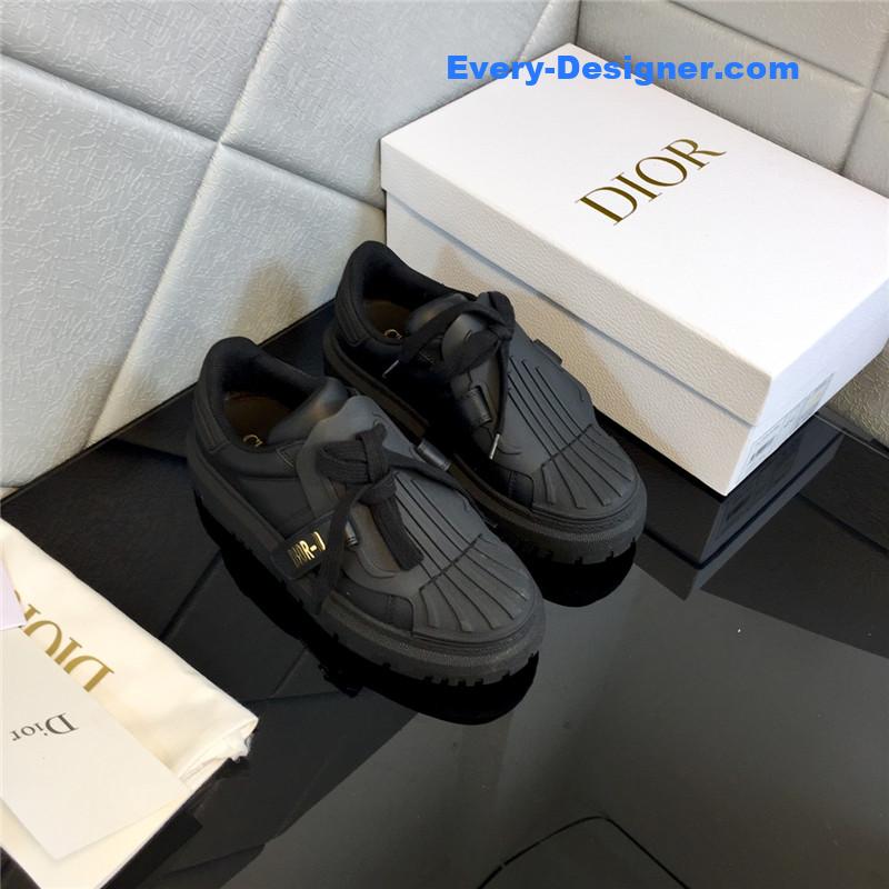 D10r shell shoes