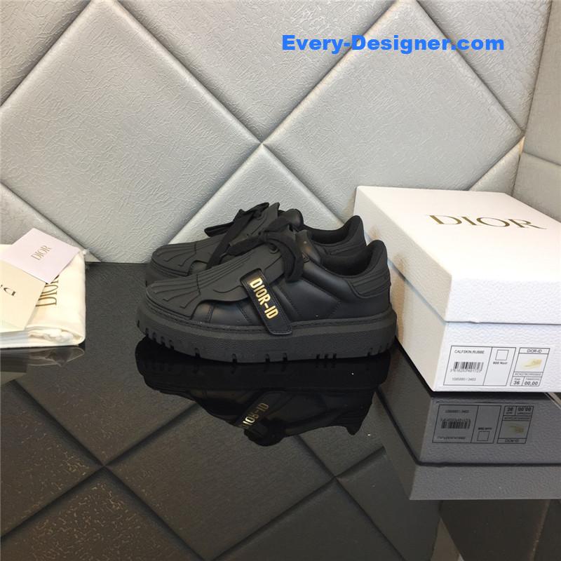 D10r shell shoes