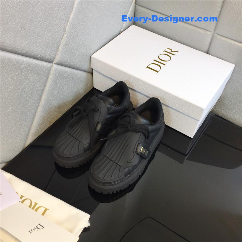 D10r shell shoes