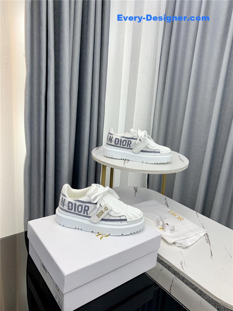 D10r shell shoes