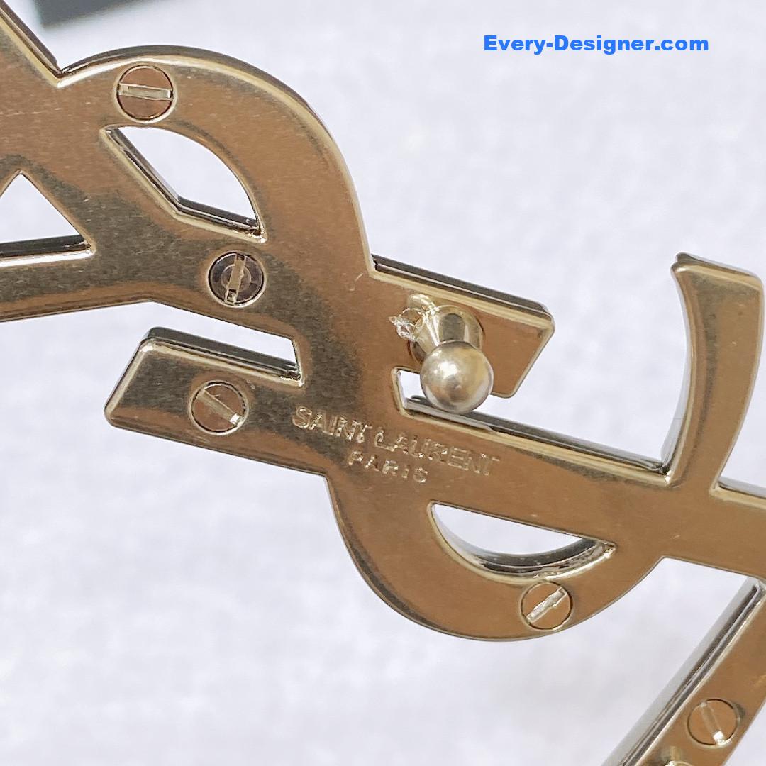 Y51 buckle belt