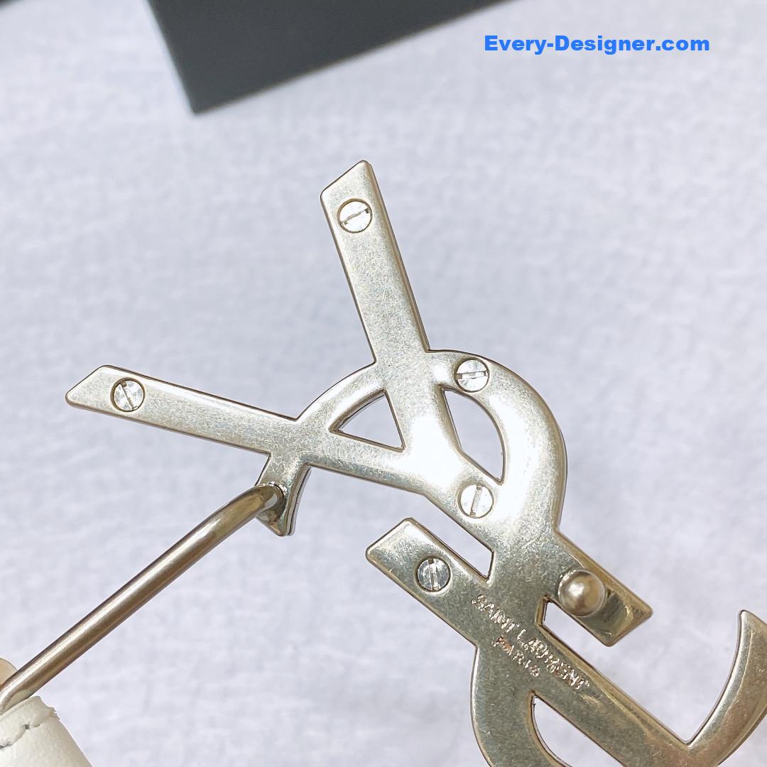 Y51 buckle belt