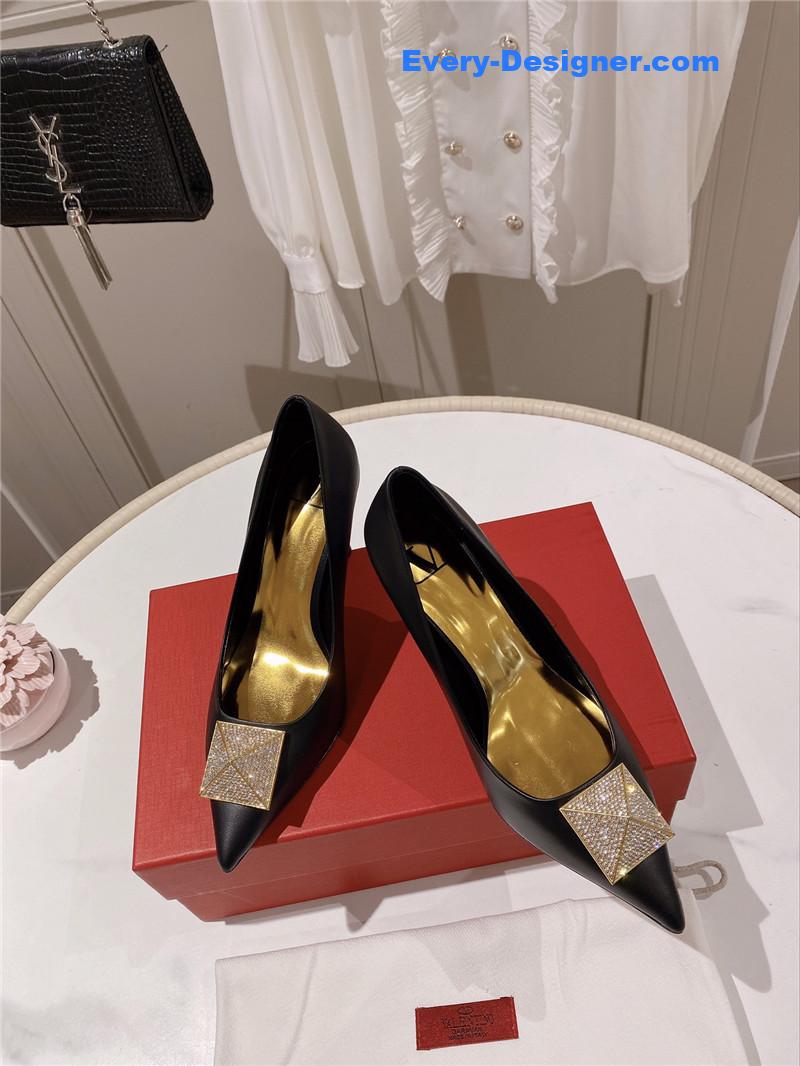 Va1e*ntin0 top rhinestone stud high heels