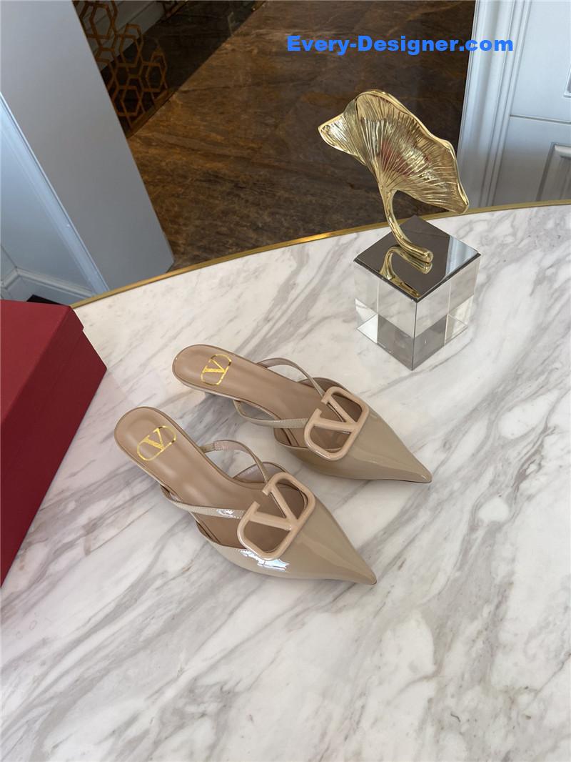 Va1e*ntin0 top sandals
