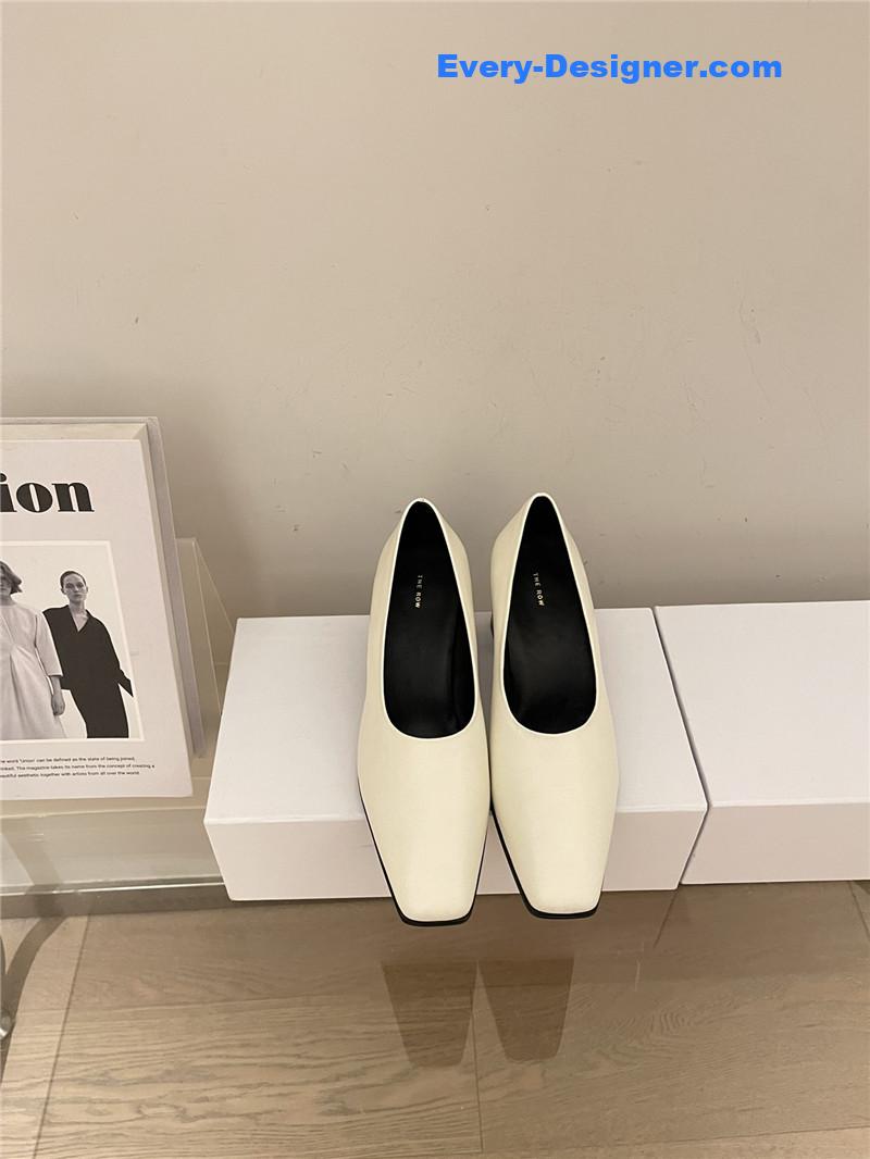 Chunky heels