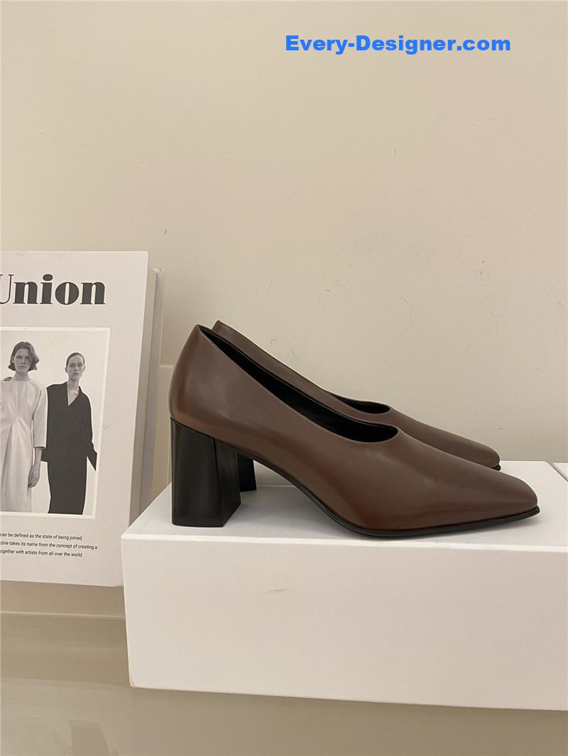 Chunky heels