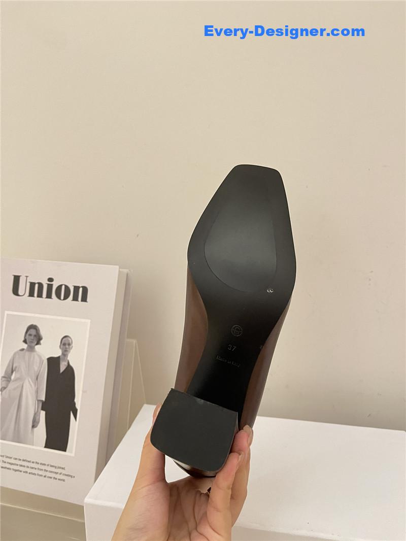 Chunky heels