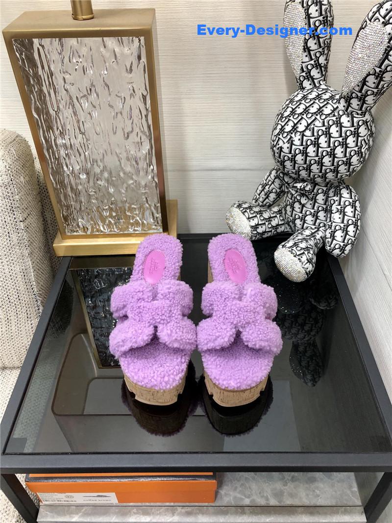H**me5 teddy fur slippers