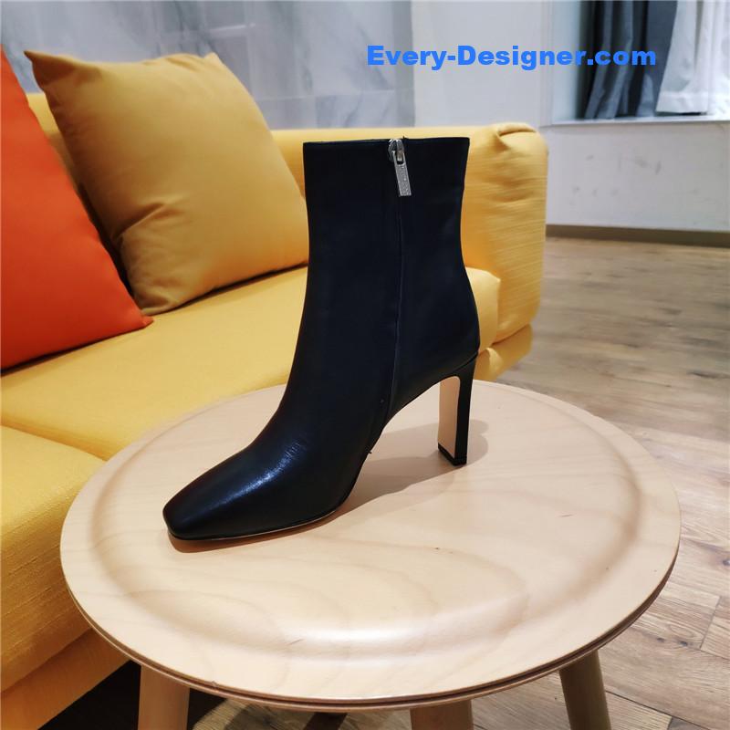 J1m*y Ch00 signature jc buckle chunky heel leather boots