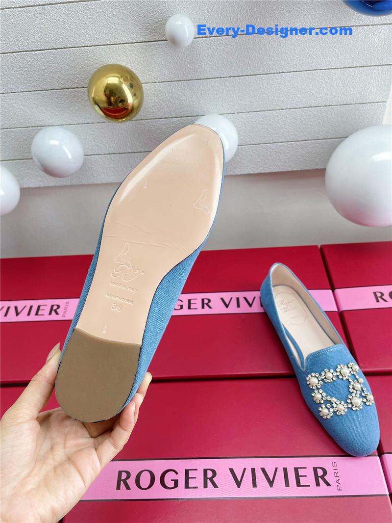 roger u1u1er pearl embroidered buckle loafers