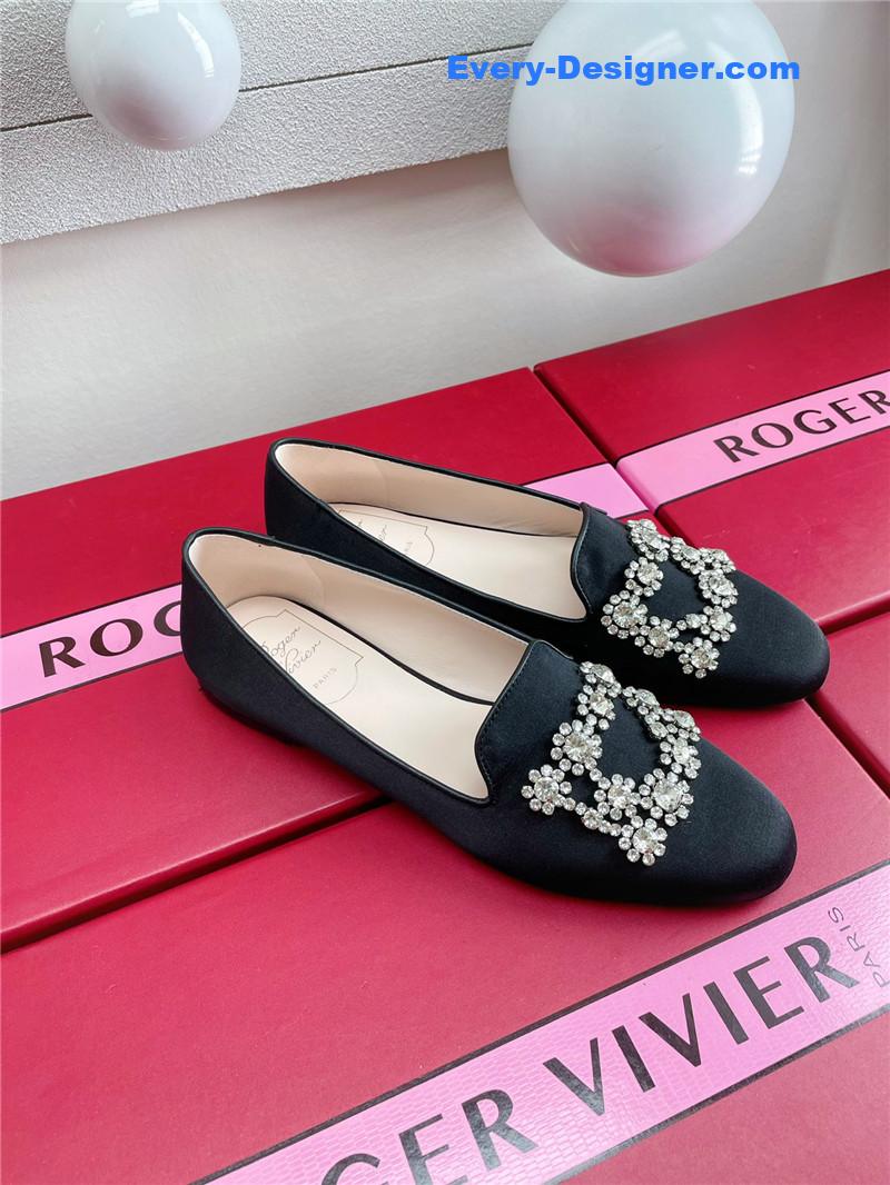 roger u1u1er pearl embroidered buckle loafers