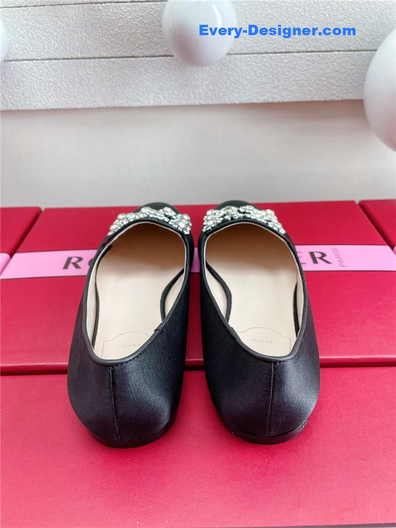 roger u1u1er pearl embroidered buckle loafers