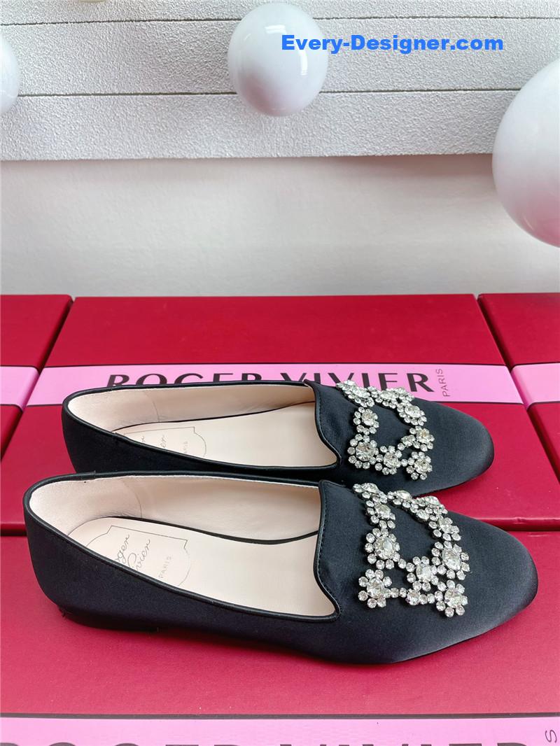 roger u1u1er pearl embroidered buckle loafers