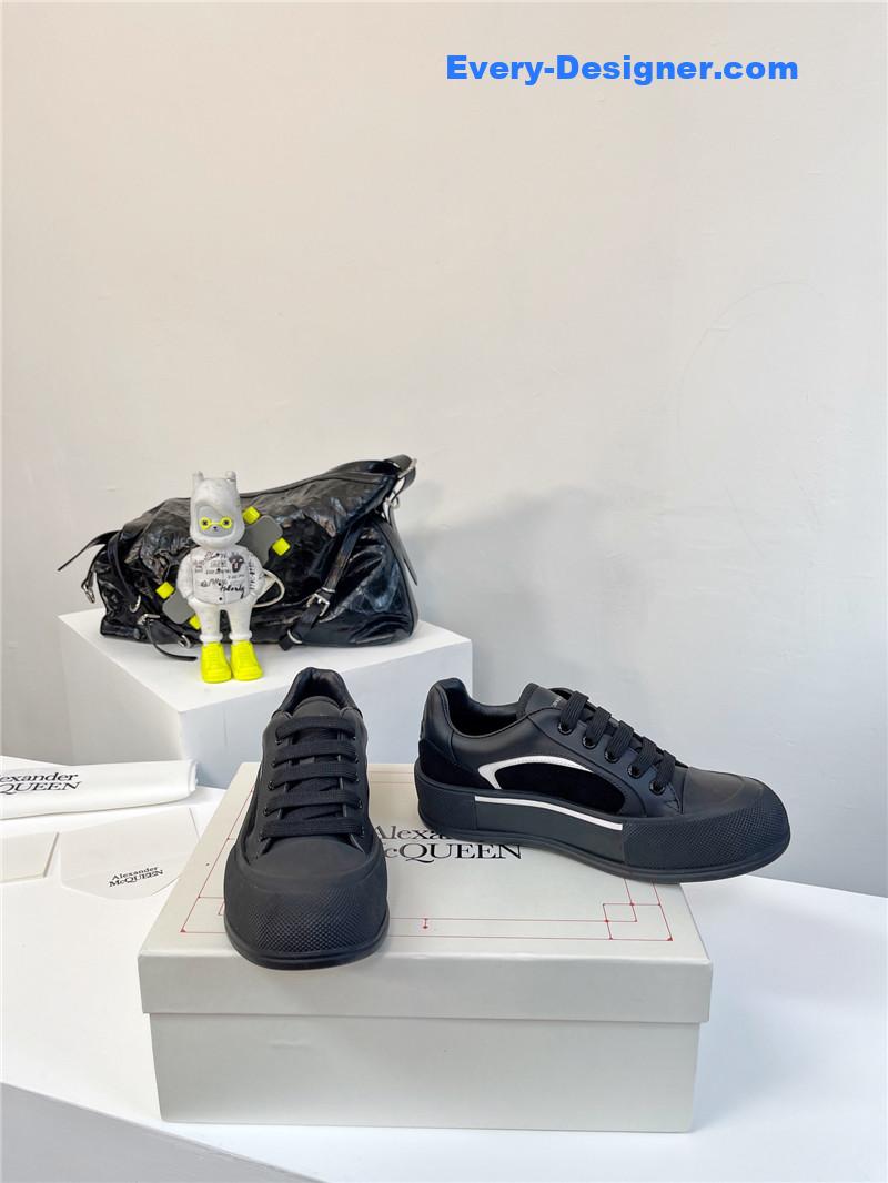 a1exa*der Mcqv*en retro sneakers skate shoes