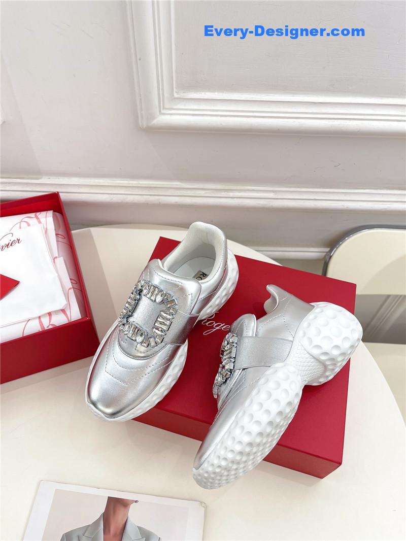 roger u1u1er classic d1am0nd buckle sneakers in fabric