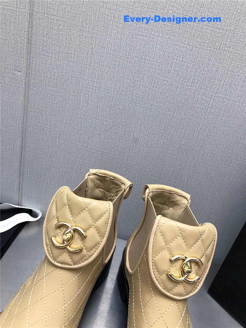 CC explosive boots