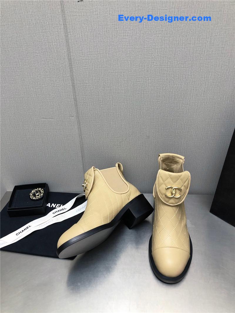 CC explosive boots