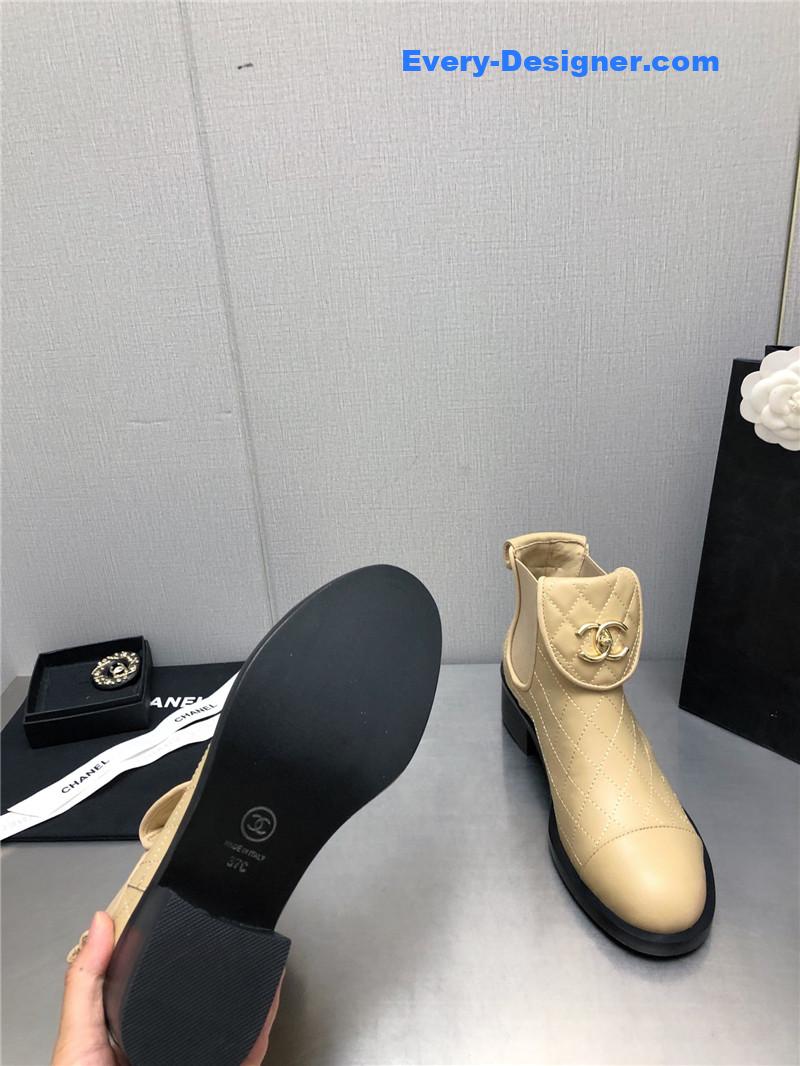 CC explosive boots