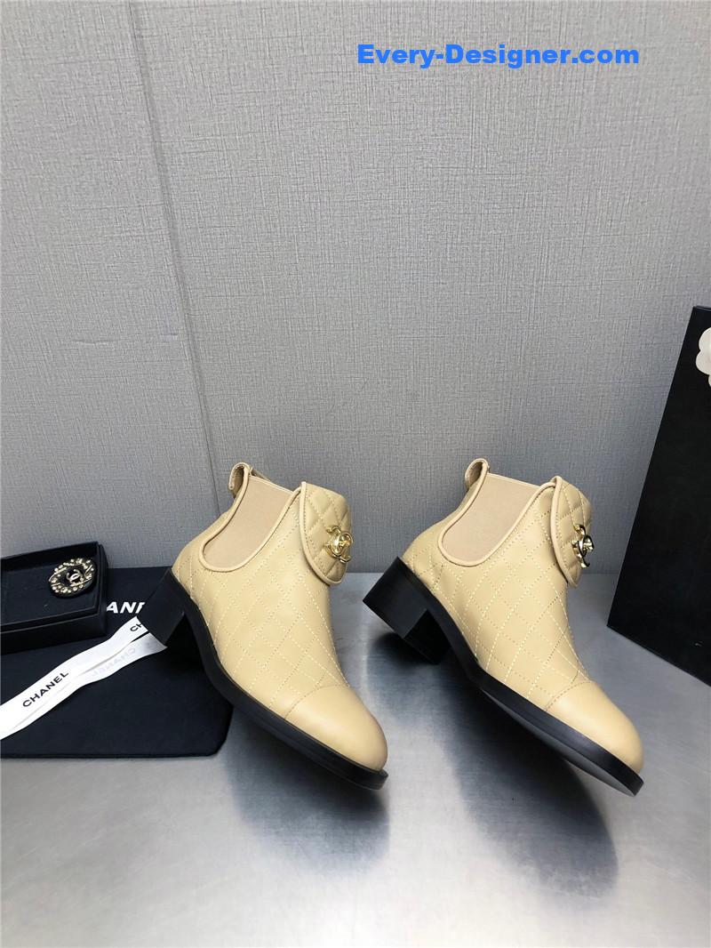 CC explosive boots