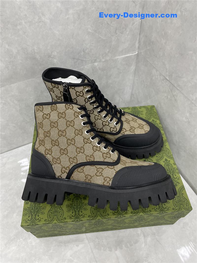 Gvc*1 side zipper martin boots