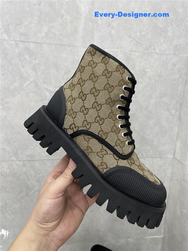 Gvc*1 side zipper martin boots