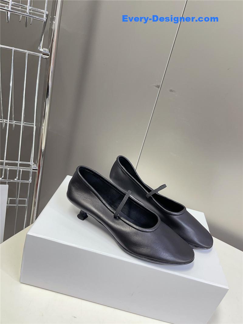 The R0w ballet flats
