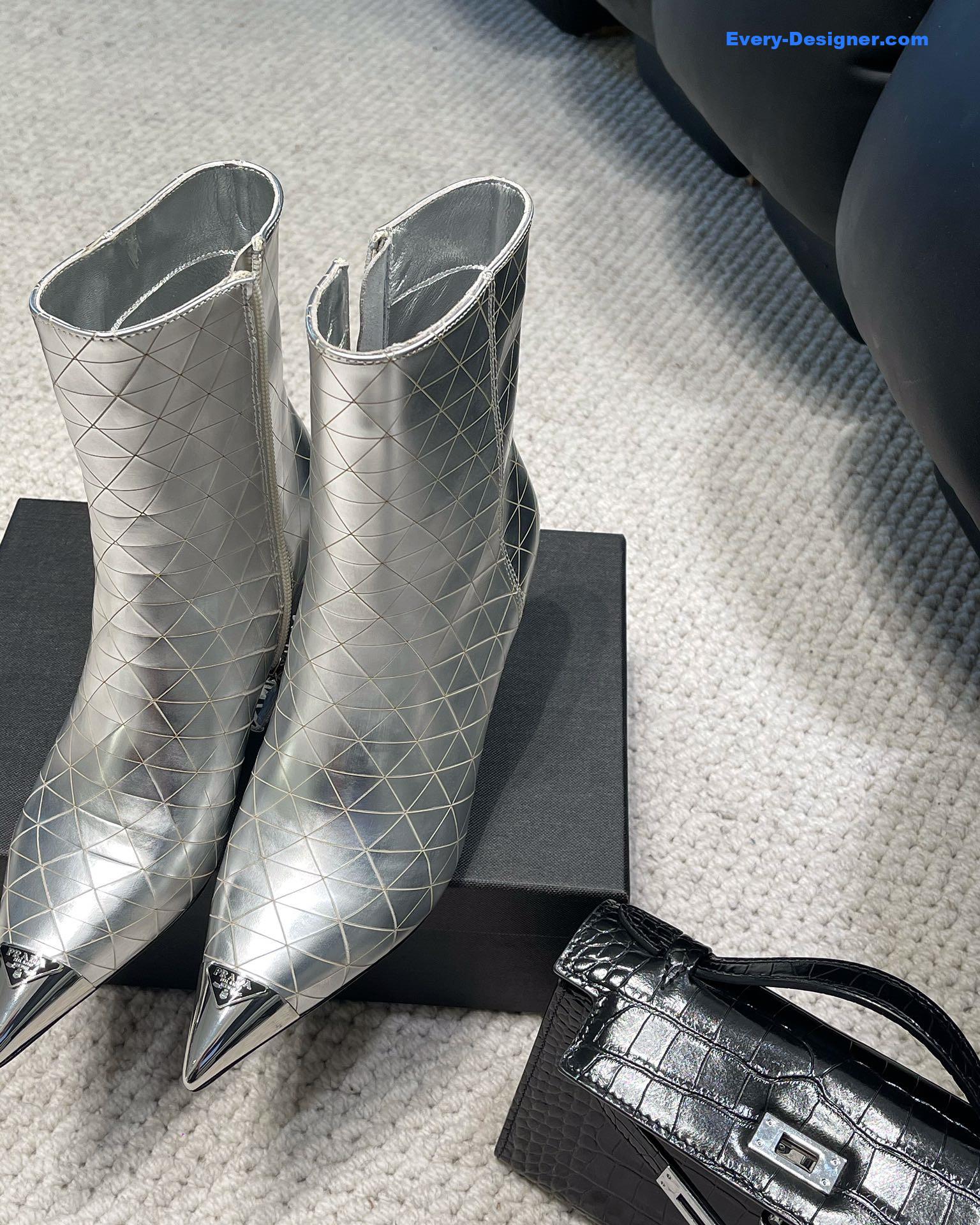 Pra*a autumn winter iron toe triangle logo ankle boots