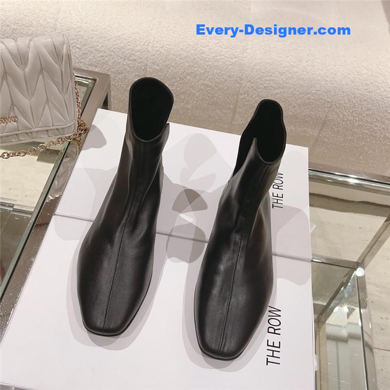 The R0w autumn and winter new flat boots