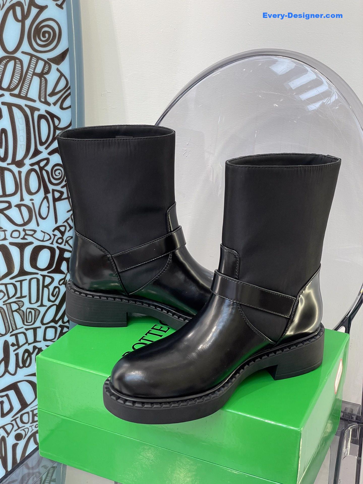 Pra*a new mid calf boots