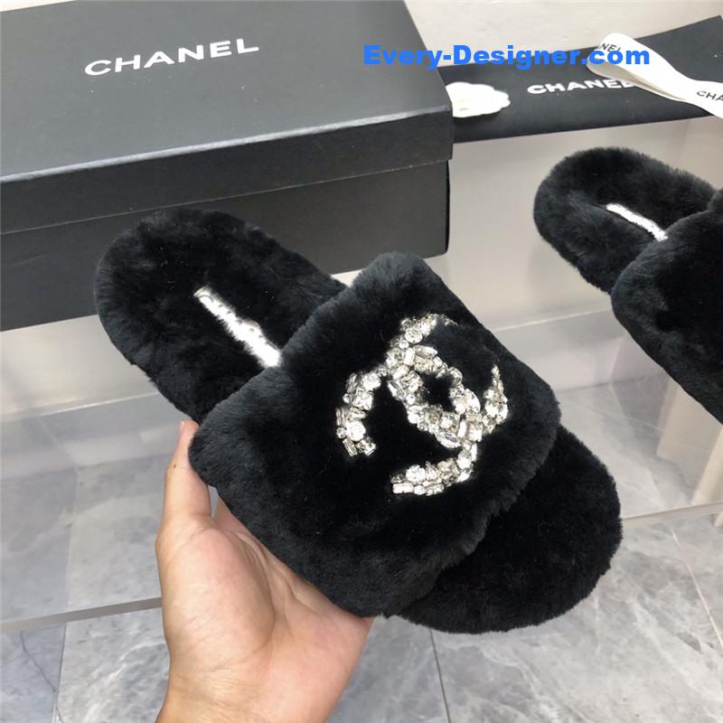CC fur slippers