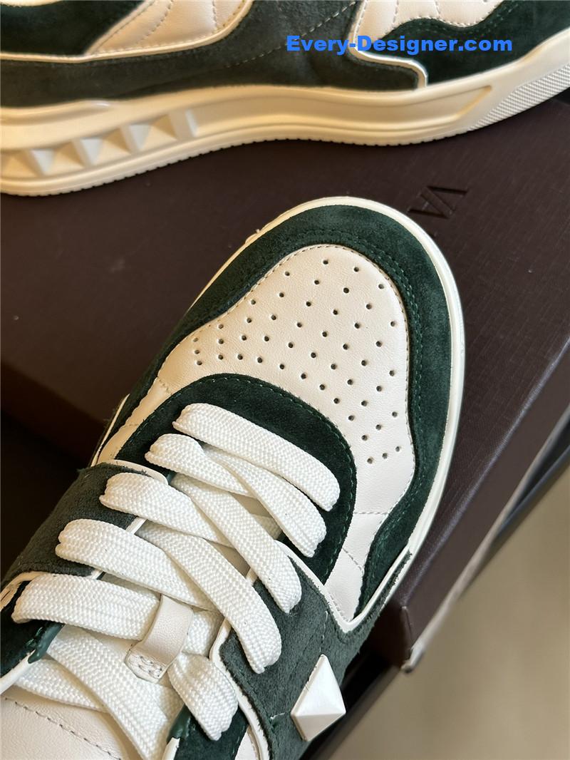 Va1e*ntin0 couple sneakers